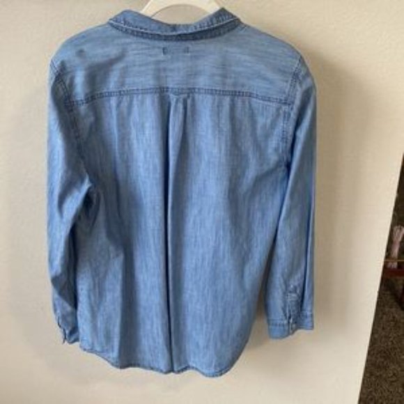 Old Navy Denim Button Down - Picture 4 of 4